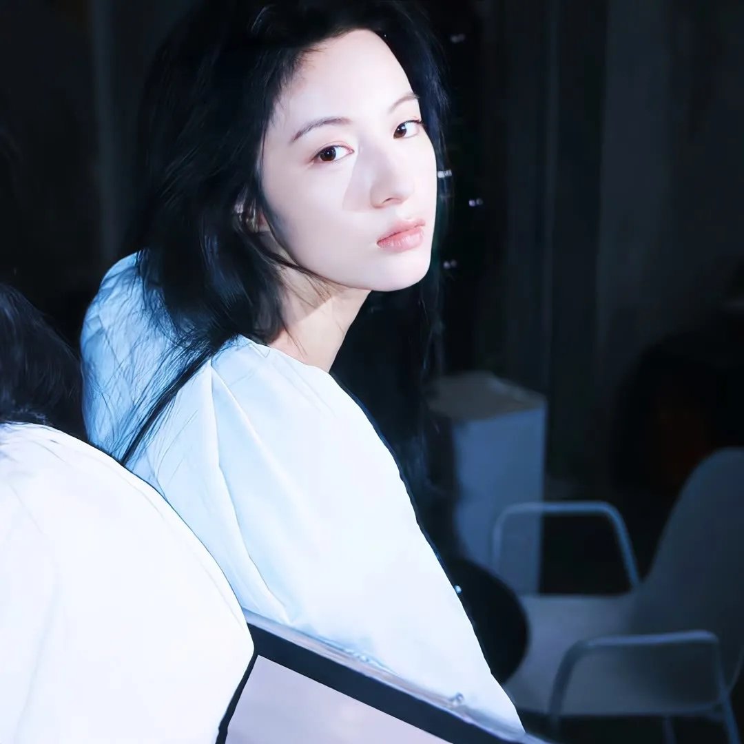 闪谷第二季 海报