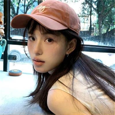 想吃掉我的非人少女 海报